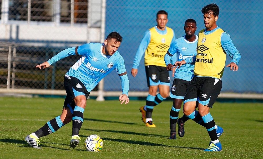 Gr&ecirc;mio busca pelo menos uma vit&oacute;ria fora de casa