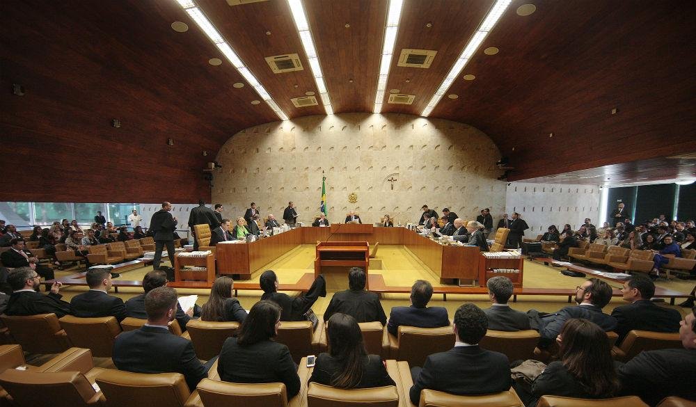 Em sess&atilde;o no Supremo, &oacute;rg&atilde;o alegou que n&atilde;o &eacute; poss&iacute;vel deixar o comando do Pa&iacute;s "ac&eacute;falo" at&eacute; o processo de impeachment chegar ao fim