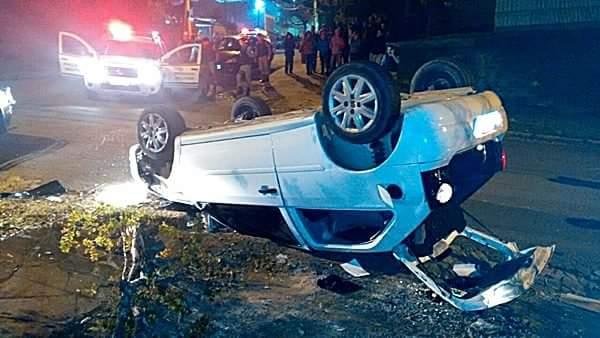 Suspeito de matar PM &eacute; preso ap&oacute;s capotar carro em Porto Alegre