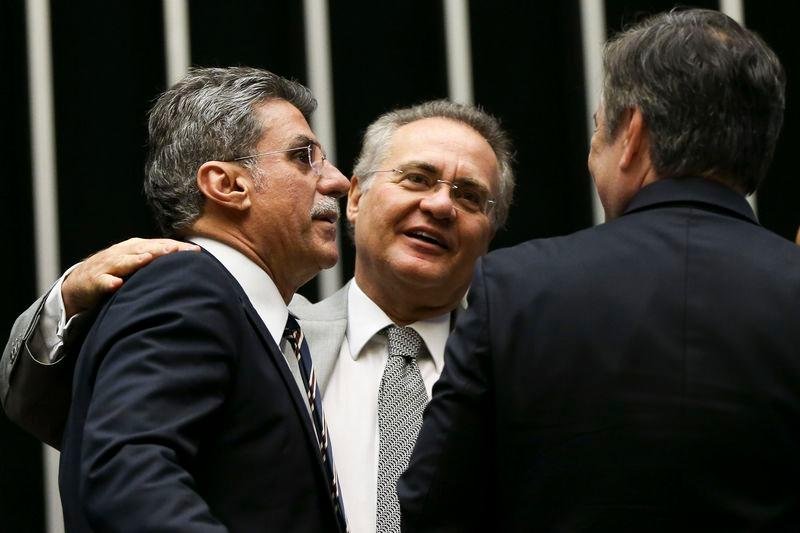 Ideia seria costurar defesas de Renan Calheiros, Jos&eacute; Sarney e Romero Juc&aacute;