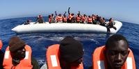 Navios da Marinha italiana e das Operações europeias Frontex e Sophia participaram do resgate