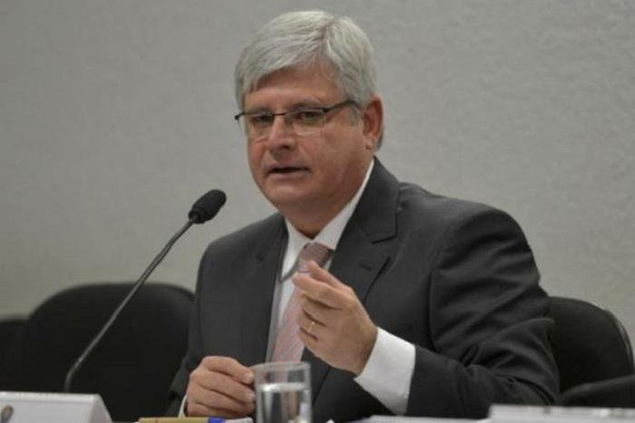 Procurador-geral da Rep&uacute;blica, Rodrigo Janot, pediu que den&uacute;ncia contra Lula seja enviada para S&eacute;rgio Moro