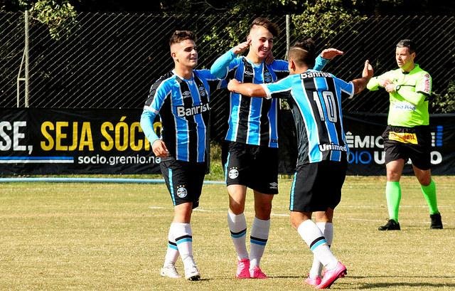 Gr&ecirc;mio goleou Inter no Gre-Nal Sub-17