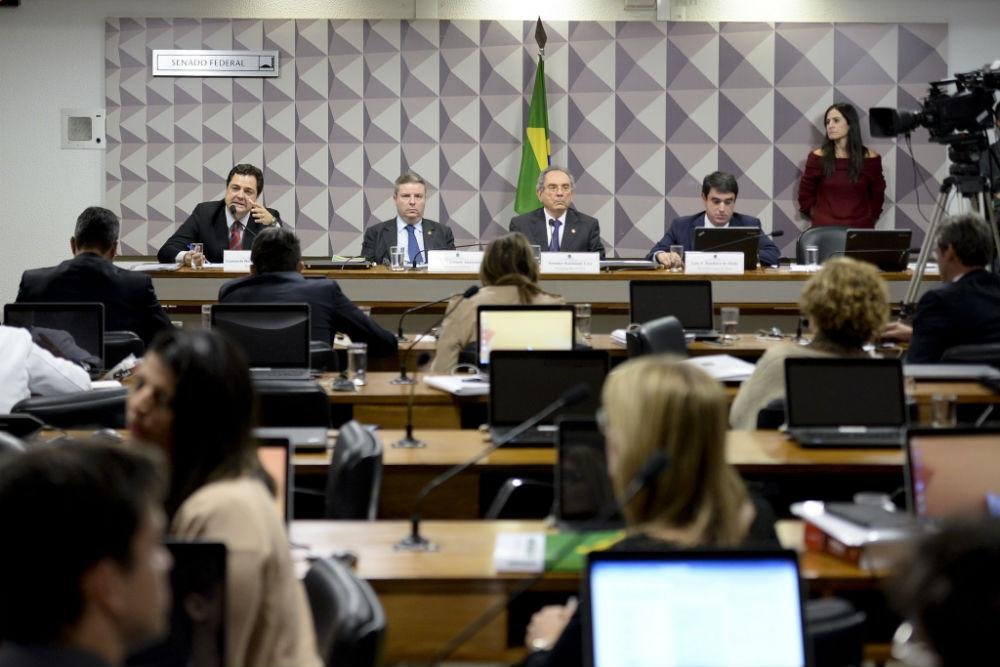 Defesa e a acusa&ccedil;&atilde;o t&ecirc;m prazo de 24 horas para indicar dois assistentes encarregados de acompanhar os trabalhos de per&iacute;cia