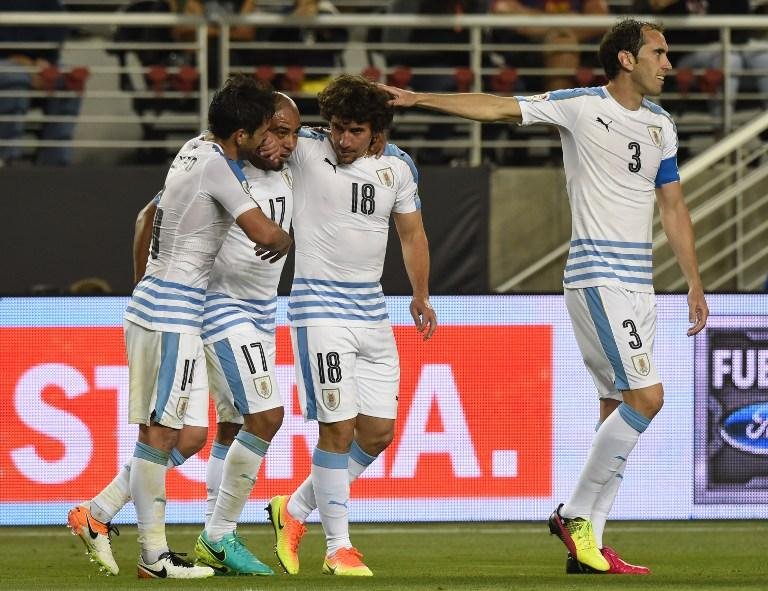 Em raz&atilde;o de resultados anteriores, ambas as sele&ccedil;&otilde;es entraram em campo desclassificadas