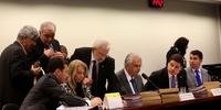 Conselho de Ética vota parecer contra Eduardo Cunha	