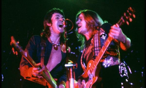"Era um m&uacute;sico super talentoso com um senso de humor am&aacute;vel", disse McCartney em tributo