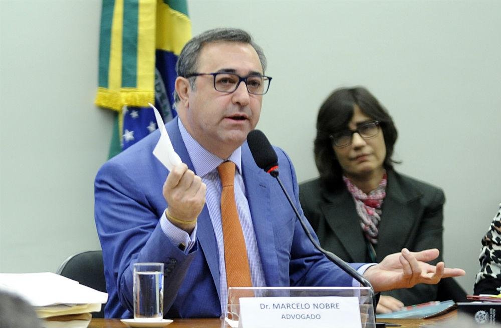 Segundo advogado, a vota&ccedil;&atilde;o foi pol&iacute;tica e n&atilde;o havia provas materiais de que o deputado fosse o titular das contas na Su&iacute;&ccedil;a