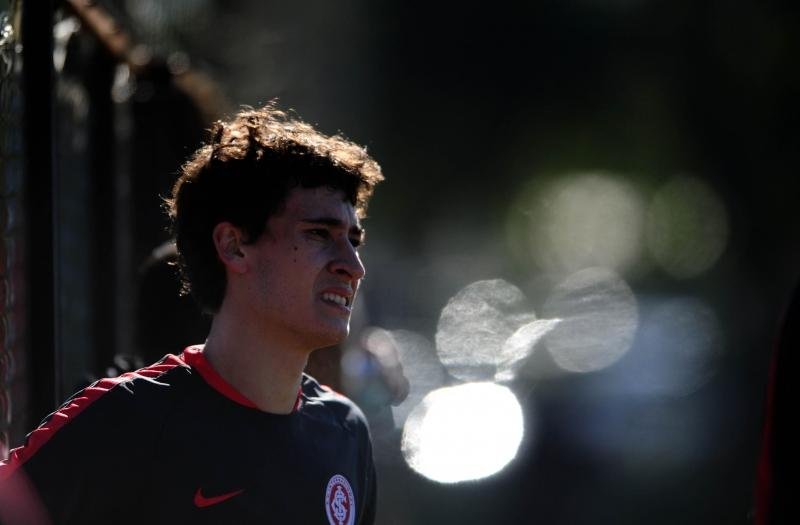  Dourado volta &agrave; equipe titular do Inter