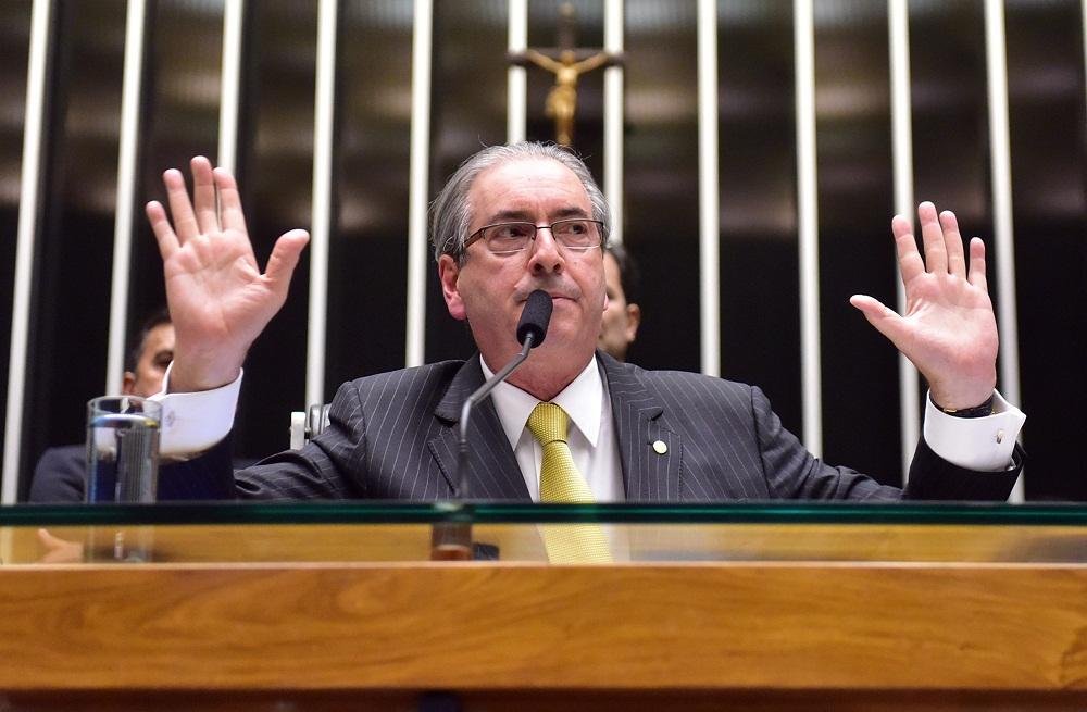 Janot afirma que Cunha continua usando mandato em benef&iacute;cio pr&oacute;prio