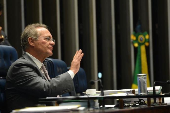 Presidente do Senado teria confessado a aliados que pretende buscar argumentos necess&aacute;rio para acolher den&uacute;ncia