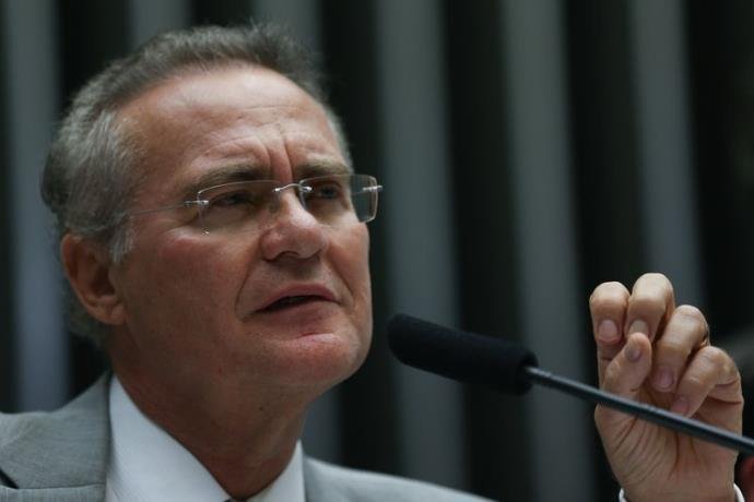 "Nunca estive t&atilde;o pr&oacute;ximo de Temer", afirma Renan Calheiros