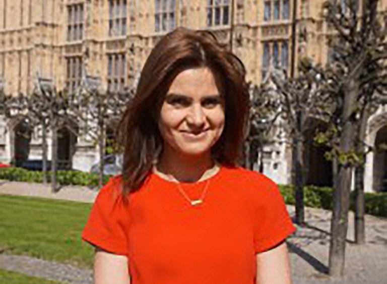 Jo Cox, de 41 anos, morreu nesta quinta depois que um homem disparou contra ela em plena luz do dia