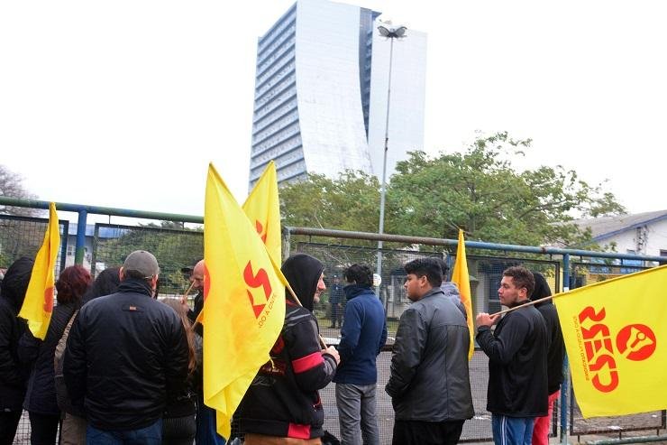 Professores ocupavam local desde segunda-feira