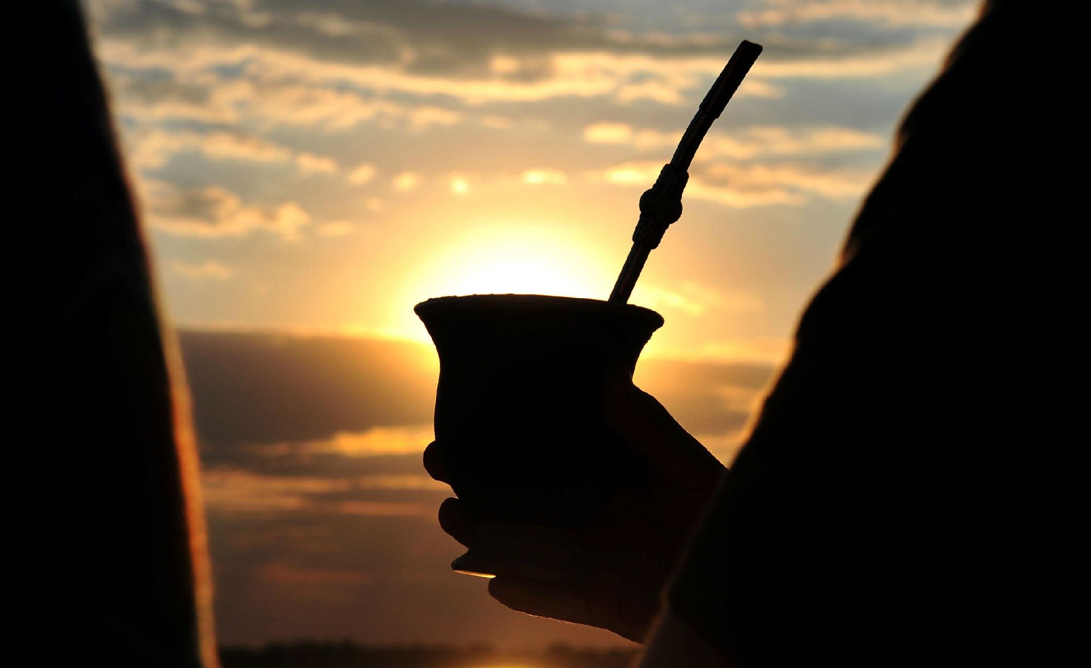 Consumo de chimarr&atilde;o e mate &eacute; muito comum no Sul do Brasil, al&eacute;m do Uruguai e da Argentina