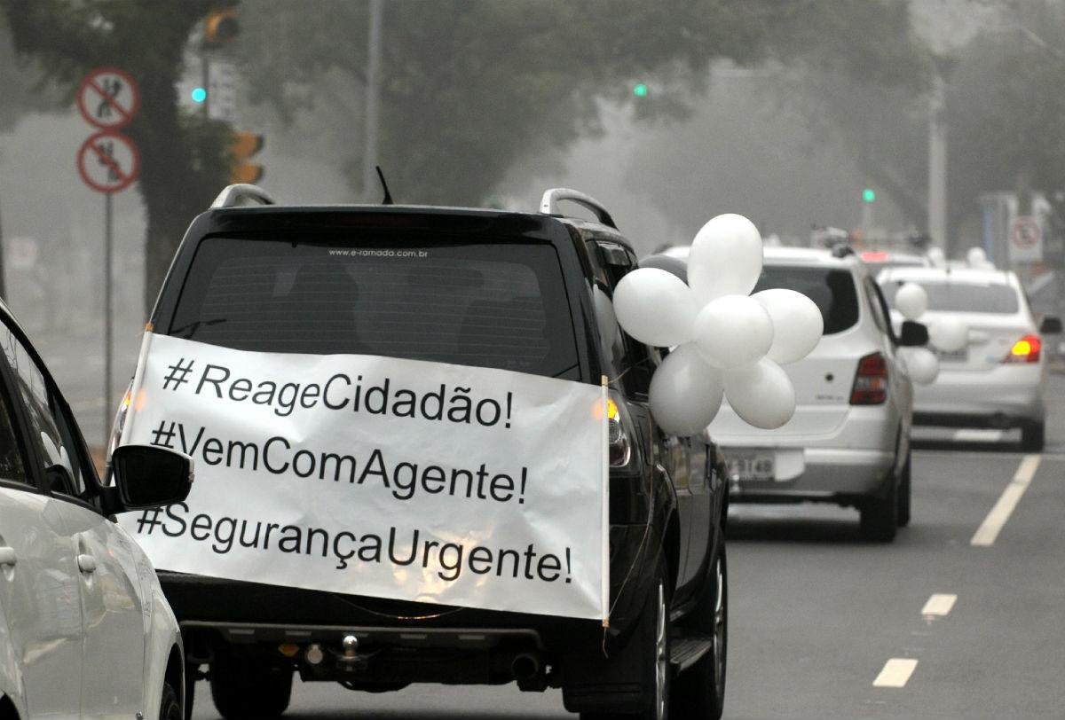 Manifesta&ccedil;&atilde;o tem objetivo de coletar 50 mil assinaturas para cobrar maior policiamento na cidade 