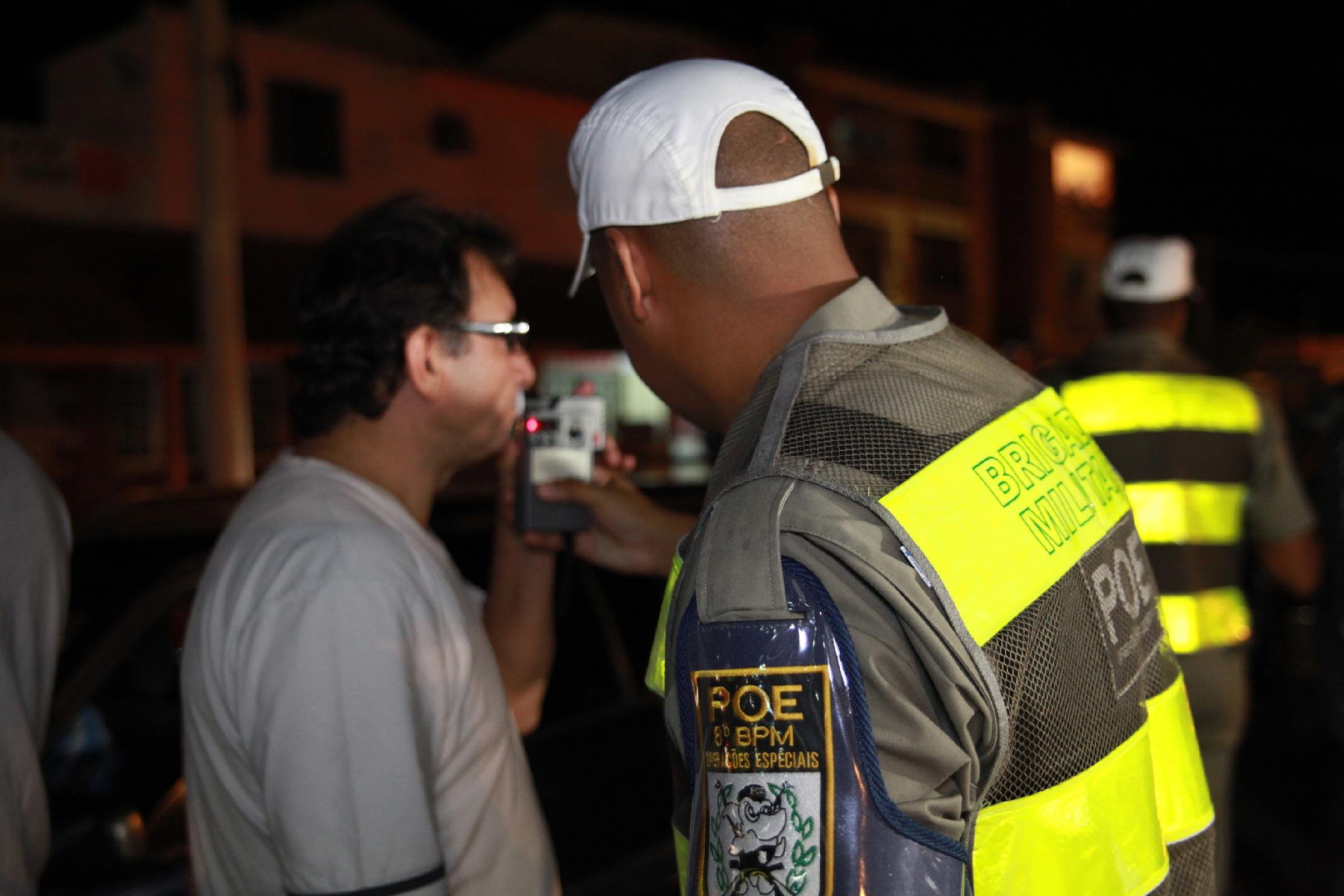 N&uacute;mero de motoristas que bebem e dirigem em Porto Alegre diminui desde 2012