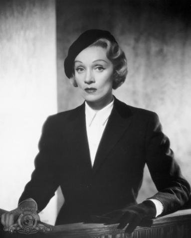 Marlene Dietrich na adapta&ccedil;&atilde;o para o cinema do mesmo conto, feita em 1957