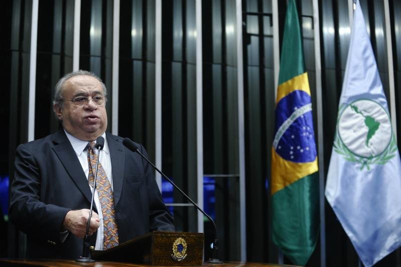 Citado por delator, Her&aacute;clito faz apelo a procurador da Lava Jato na C&acirc;mara