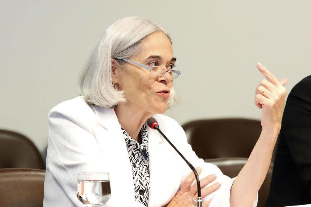Ministra Maria Thereza de Assis Moura, relatora da a&ccedil;&atilde;o em que o PSDB pede cassa&ccedil;&atilde;o da chapa de Dilma, pediu os documentos