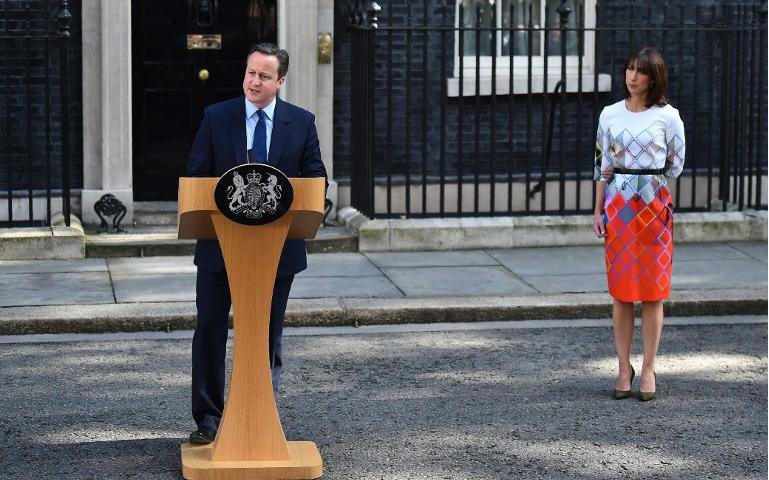 David Cameron pediu demiss&atilde;o ap&oacute;s 52% do votantes se posicionarem contra perman&ecirc;ncia no bloco