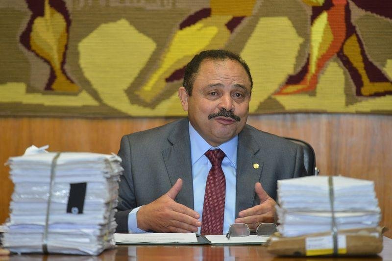 Presidente interino da C&acirc;mara justificou que festejos geram grande mobiliza&ccedil;&atilde;o popular 