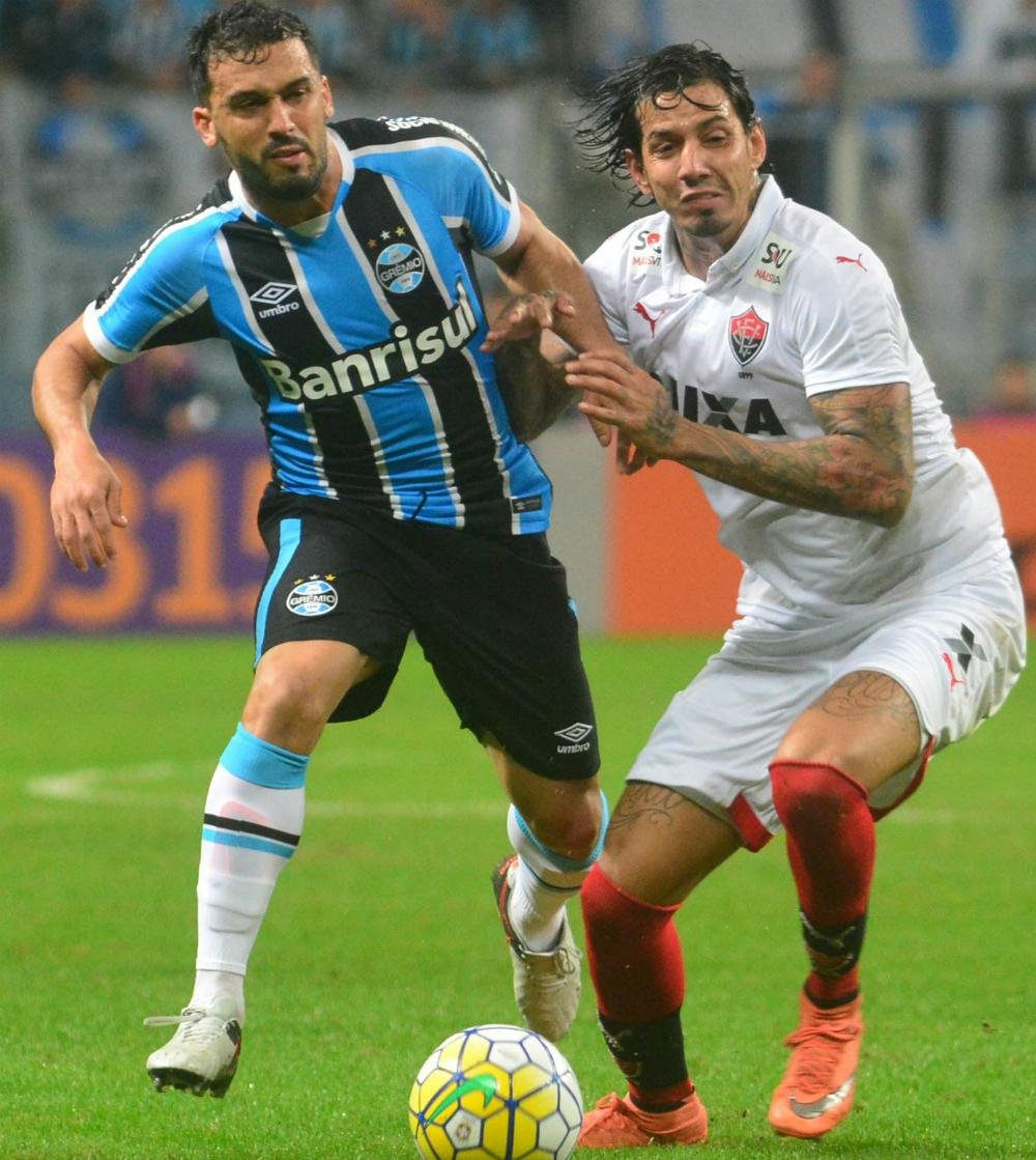 Gr&ecirc;mio encara Atl&eacute;tico-PR em busca dos dois pontos perdidos