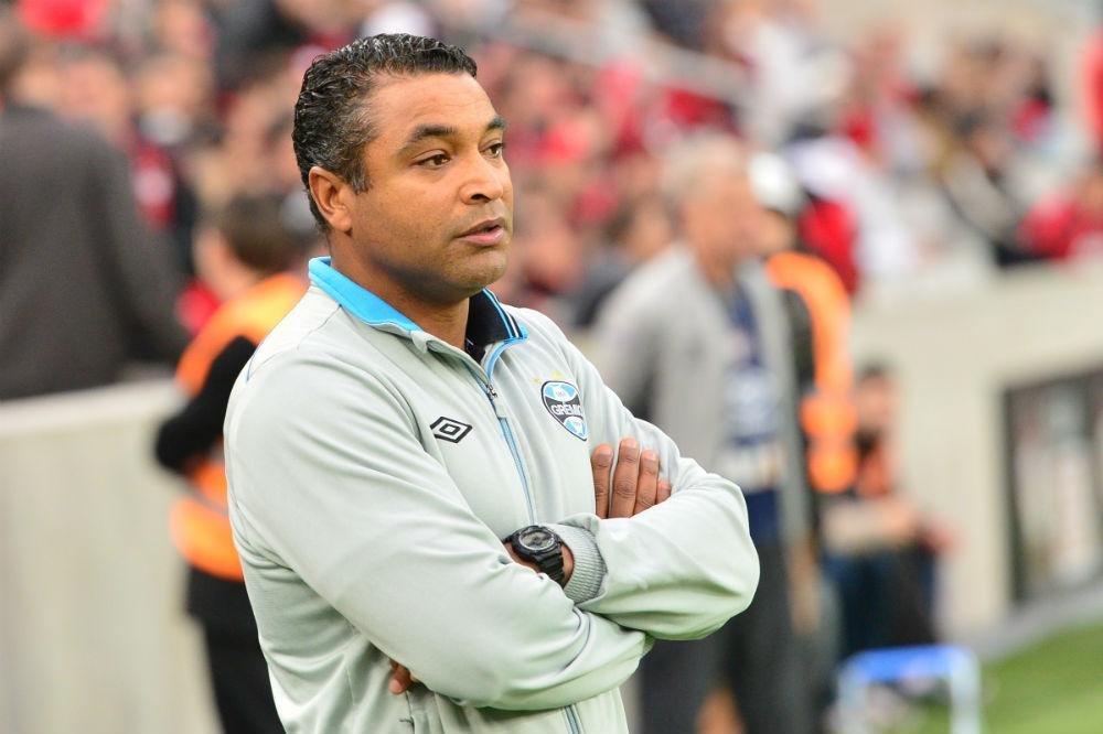 Roger admitiu insatisfa&ccedil;&atilde;o com atua&ccedil;&atilde;o do Gr&ecirc;mio