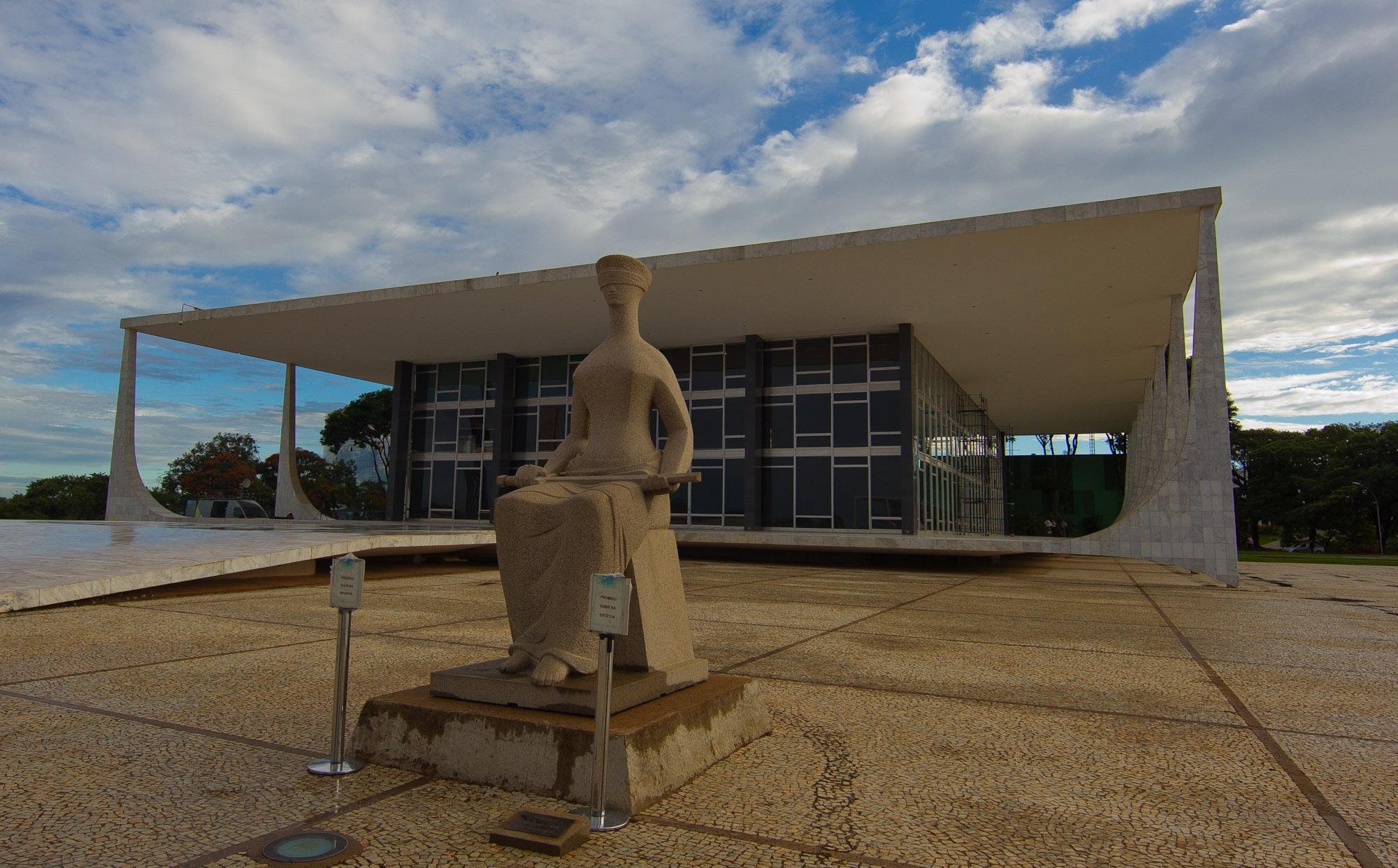 Servidor da Justi&ccedil;a custa &agrave; Uni&atilde;o 112% mais em 20 anos