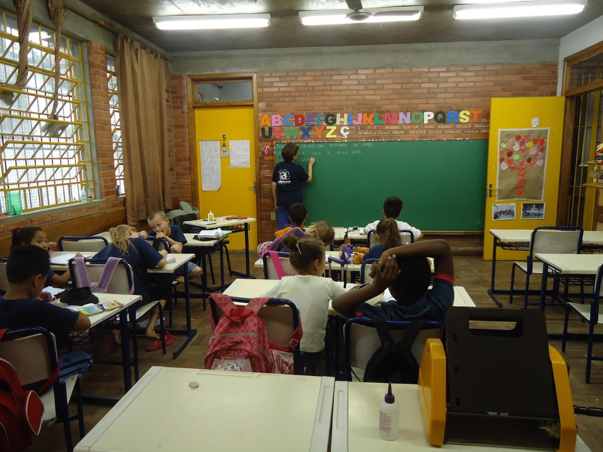 A valoriza&ccedil;&atilde;o dos professores &eacute; uma das metas do Plano Nacional de Educa&ccedil;&atilde;o