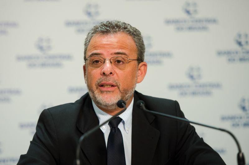 Chefe do Departamento Econ&ocirc;mico do BC, Tulio Maciel, revisou para baixo todas as estimativas da institui&ccedil;&atilde;o para cr&eacute;dito no Brasil