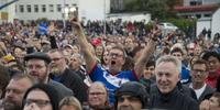 Milhares festejam em Reykjavik a vitória da Islândia sobre a Inglaterra