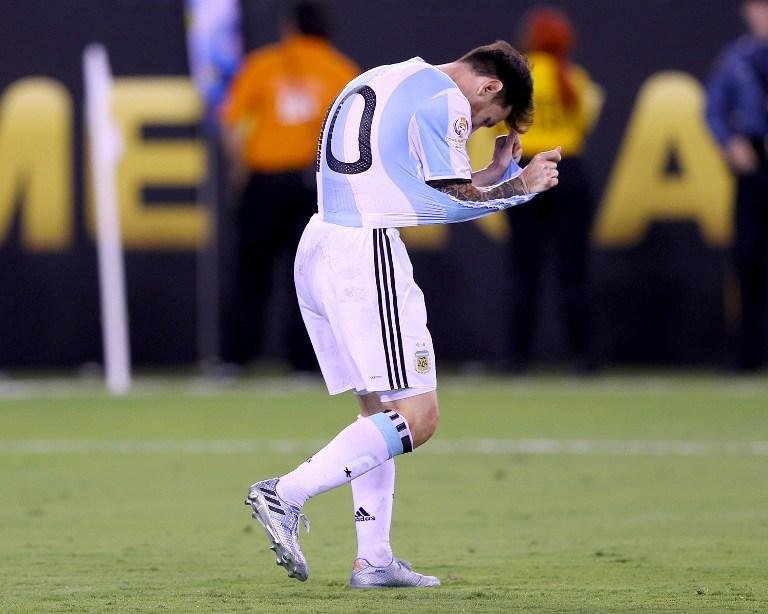 Macri telefona para pedir que Messi permane&ccedil;a na sele&ccedil;&atilde;o