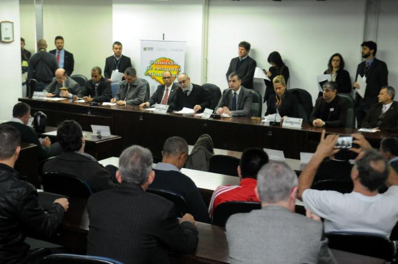 Audi&ecirc;ncia p&uacute;blica discute privatiza&ccedil;&atilde;o do Aeroporto Salgado Filho 