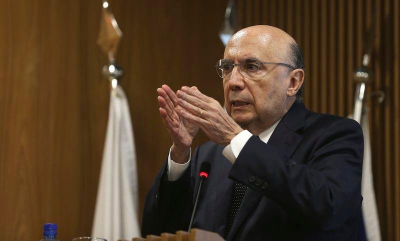 Ministro da Fazenda, Henrique Meirelles, destacou que a meta fiscal de 2017 ser&aacute; negativa, mas realista