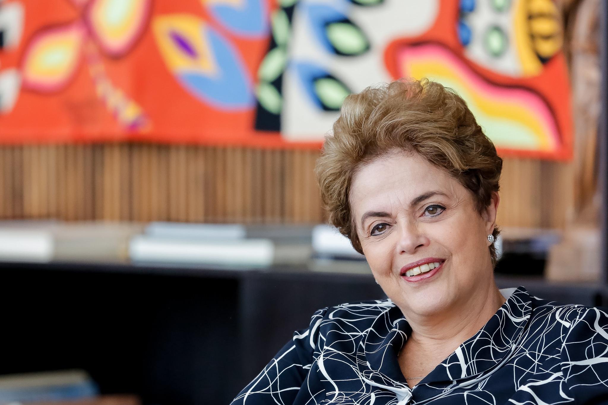 Decis&atilde;o de criar um crowdfunding foi tomada nesta ter&ccedil;a-feira, em reuni&atilde;o de Dilma com a executiva do PT e aliados no Pal&aacute;cio da Alvorada