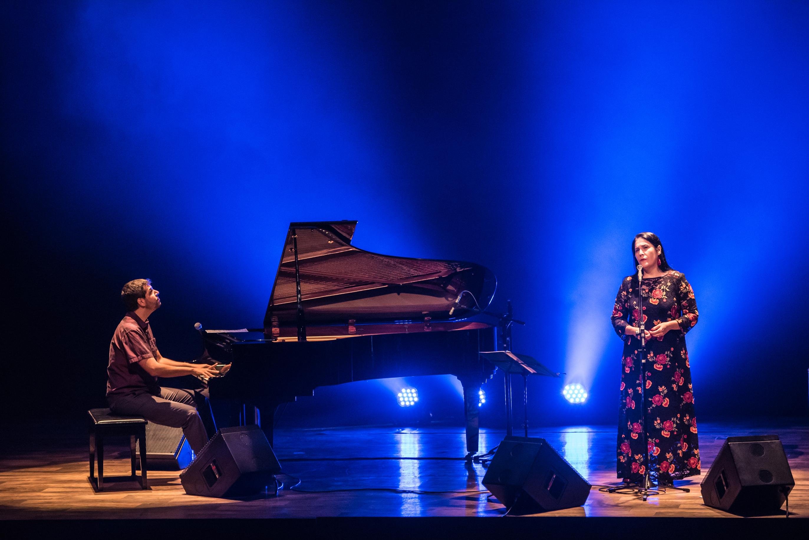 Dupla traz toda sua sintonia musical num show intimista