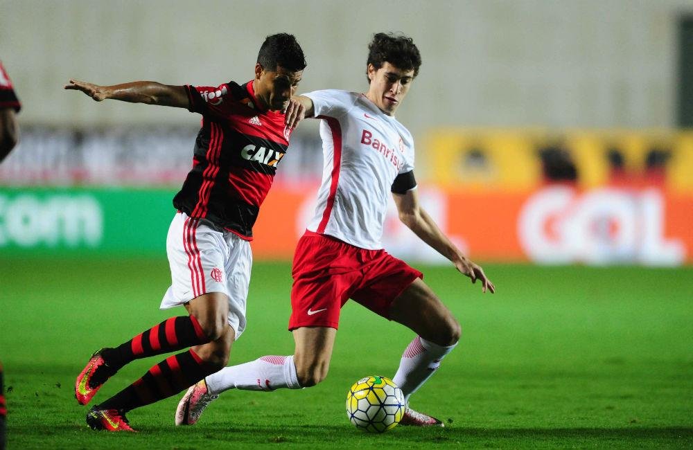 Ederson marcou o gol da vit&oacute;ria do Flamengo sobre o Inter
