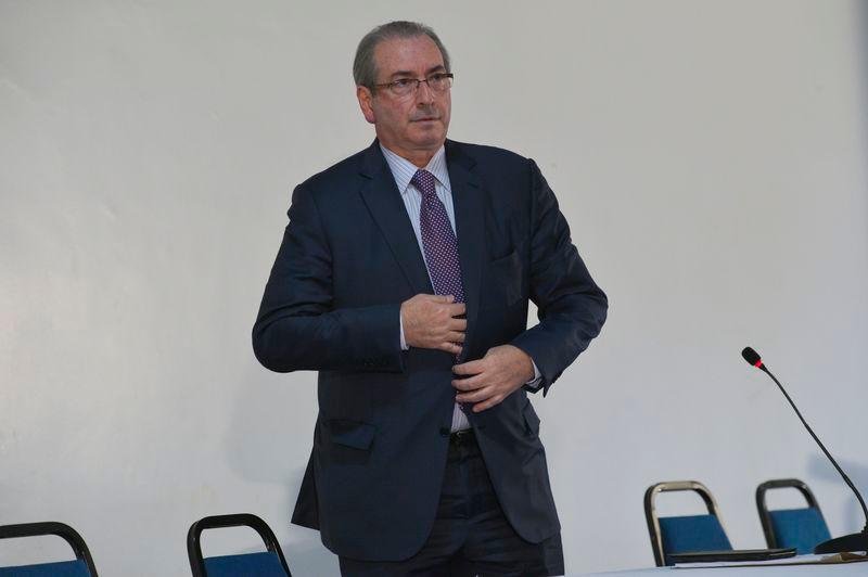 Eduardo Cunha divulgou nota negando o recebimento de &acute;vantagens indevidas&acute;