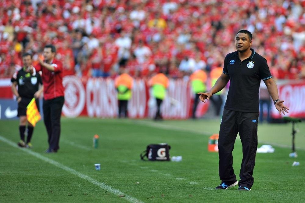 Treinador do Gr&ecirc;mio criticou sequ&ecirc;ncia pesada de partidas 
