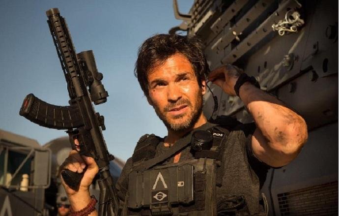 Foto publicada pela produ&ccedil;&atilde;o anunciando a participa&ccedil;&atilde;o de Santiago Cabrera 