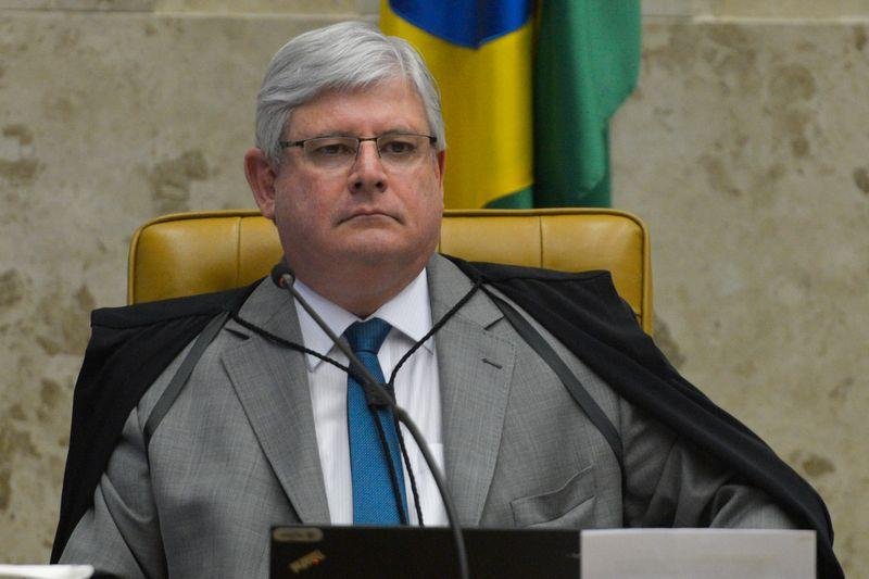 Procurador-geral afirma que resid&ecirc;ncia n&atilde;o &eacute; imune a a&ccedil;&otilde;es de buscas autorizadas por juiz