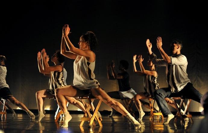Espet&aacute;culo conta com 25 bailarinos