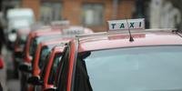 Táxi-executivo teria quatro portas, ar condicionado e wi-fi