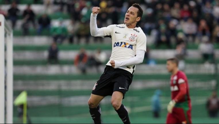 Corinthians bateu a Chapecoense por 2 a 0