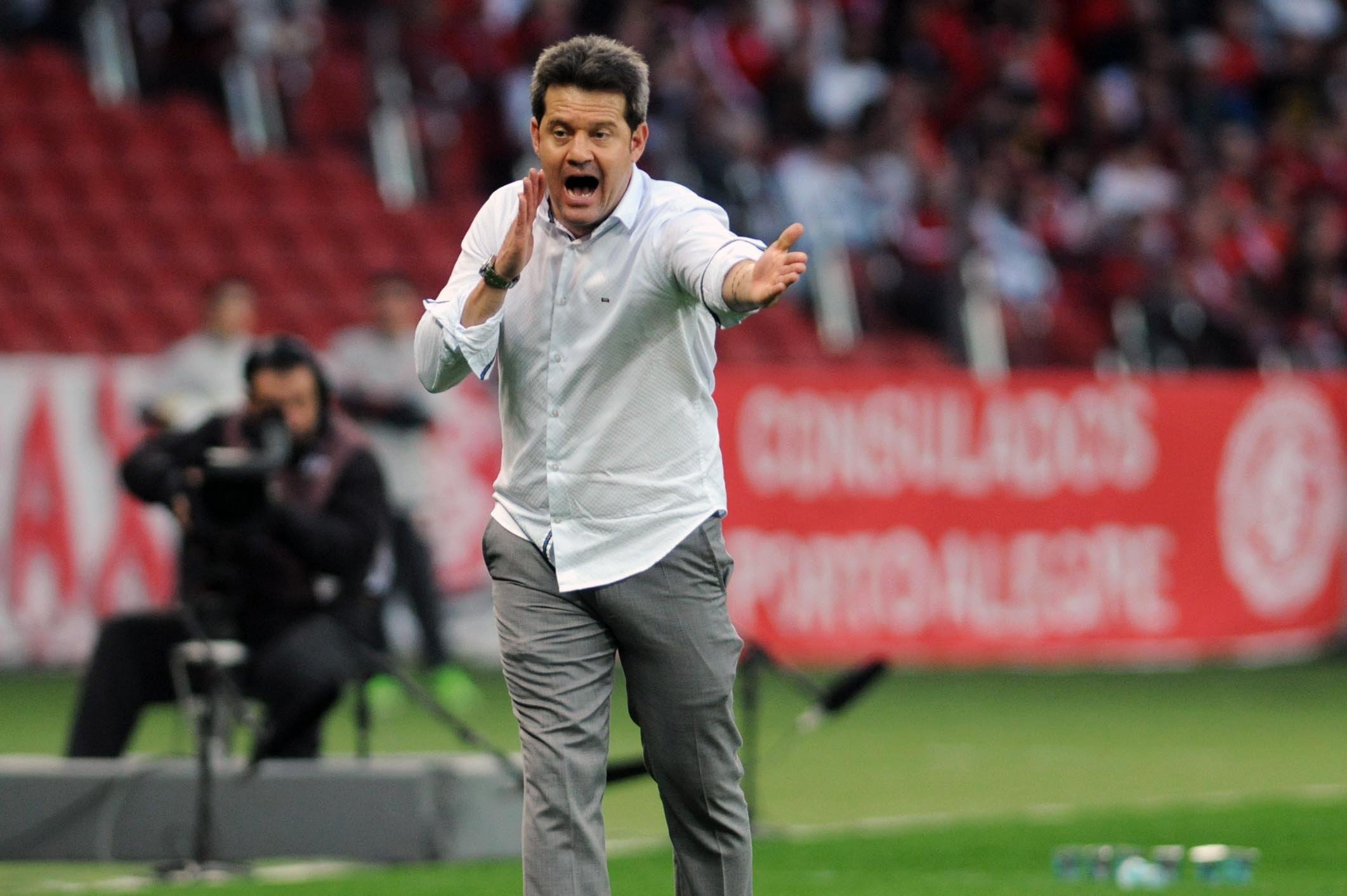 Inter encara Santa Cruz com Argel na berlinda 