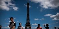Torre Eiffel fecha nesta segunda por incidentes após final da Eurocopa
