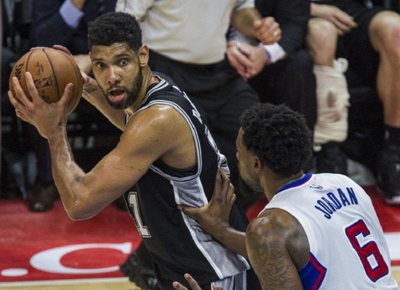Estrela da NBA Tim Duncan se aposenta ap&oacute;s 19 temporadas