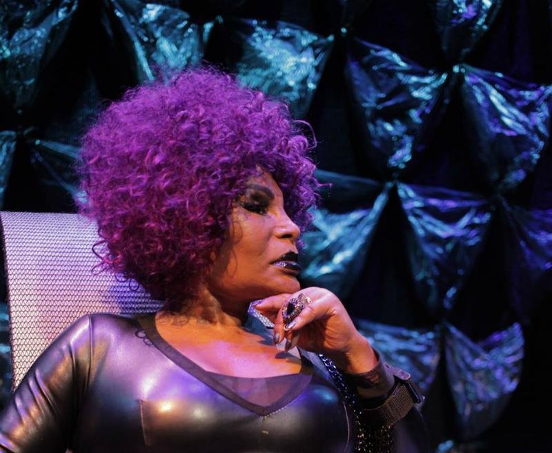 Elza Soares lan&ccedil;a canal oficial no YouTube