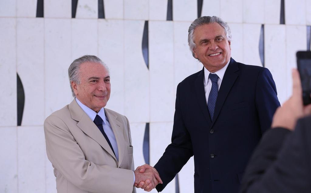 Presidente interino Michel Temer tem seguran&ccedil;a na base parlamentar